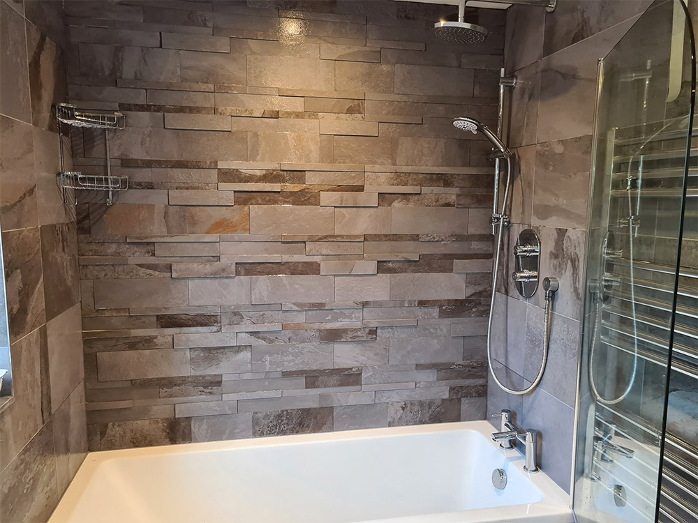 Bathroom installer and Tiler Hampshire