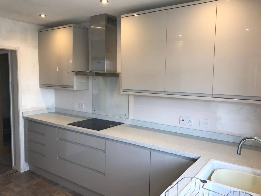 Kitchen Fitter